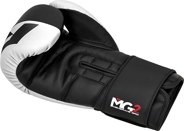 Guantoni F4 whiteblack